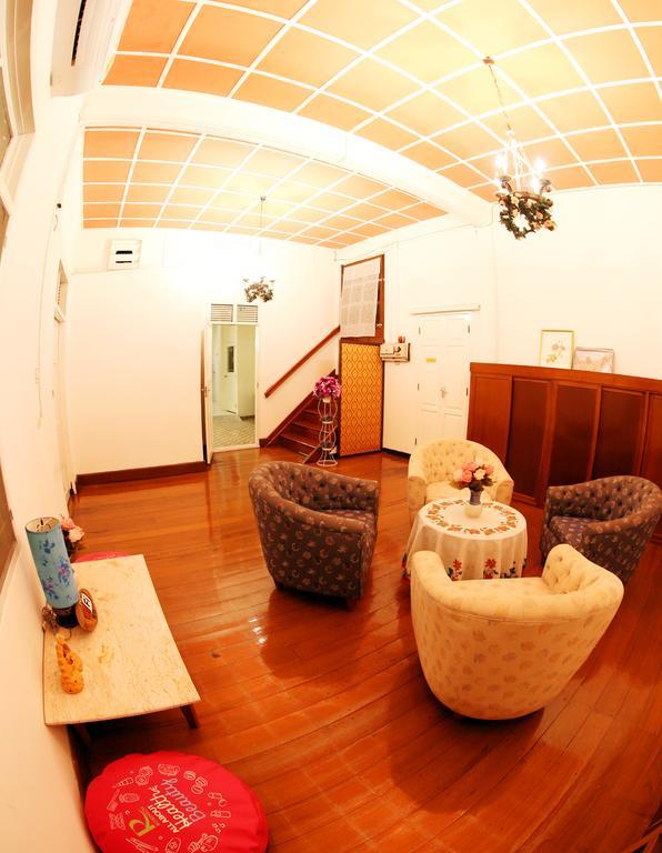 The Myth - Sud Sathorn Bed & Breakfast Bangkok Ngoại thất bức ảnh