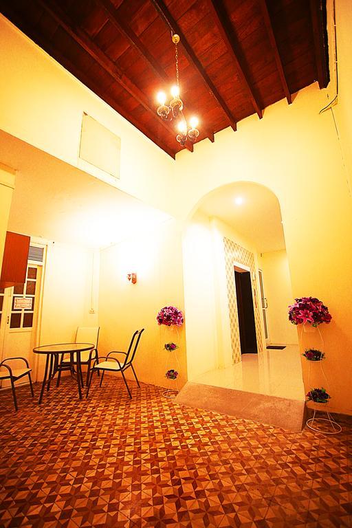 The Myth - Sud Sathorn Bed & Breakfast Bangkok Ngoại thất bức ảnh