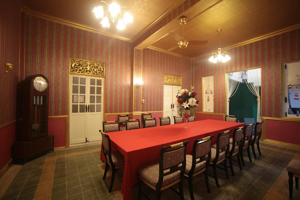 The Myth - Sud Sathorn Bed & Breakfast Bangkok Ngoại thất bức ảnh