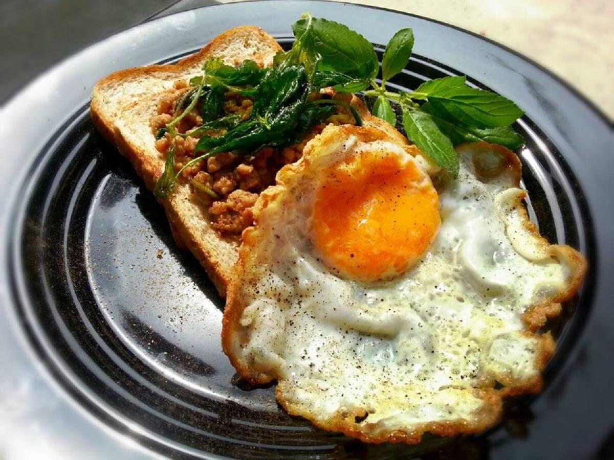 The Myth - Sud Sathorn Bed & Breakfast Bangkok Ngoại thất bức ảnh