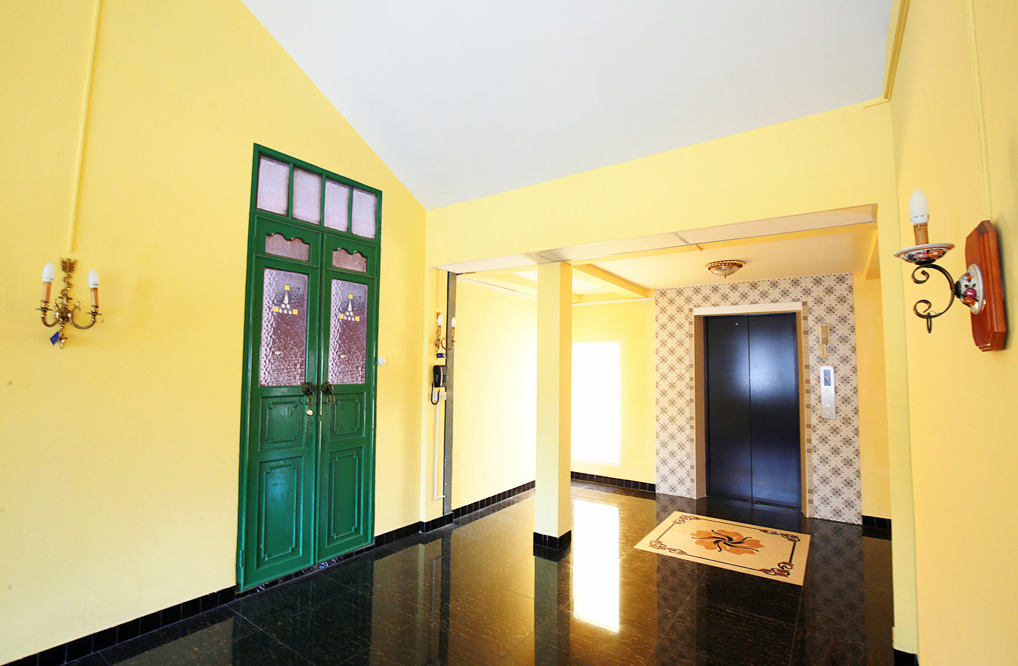 The Myth - Sud Sathorn Bed & Breakfast Bangkok Ngoại thất bức ảnh