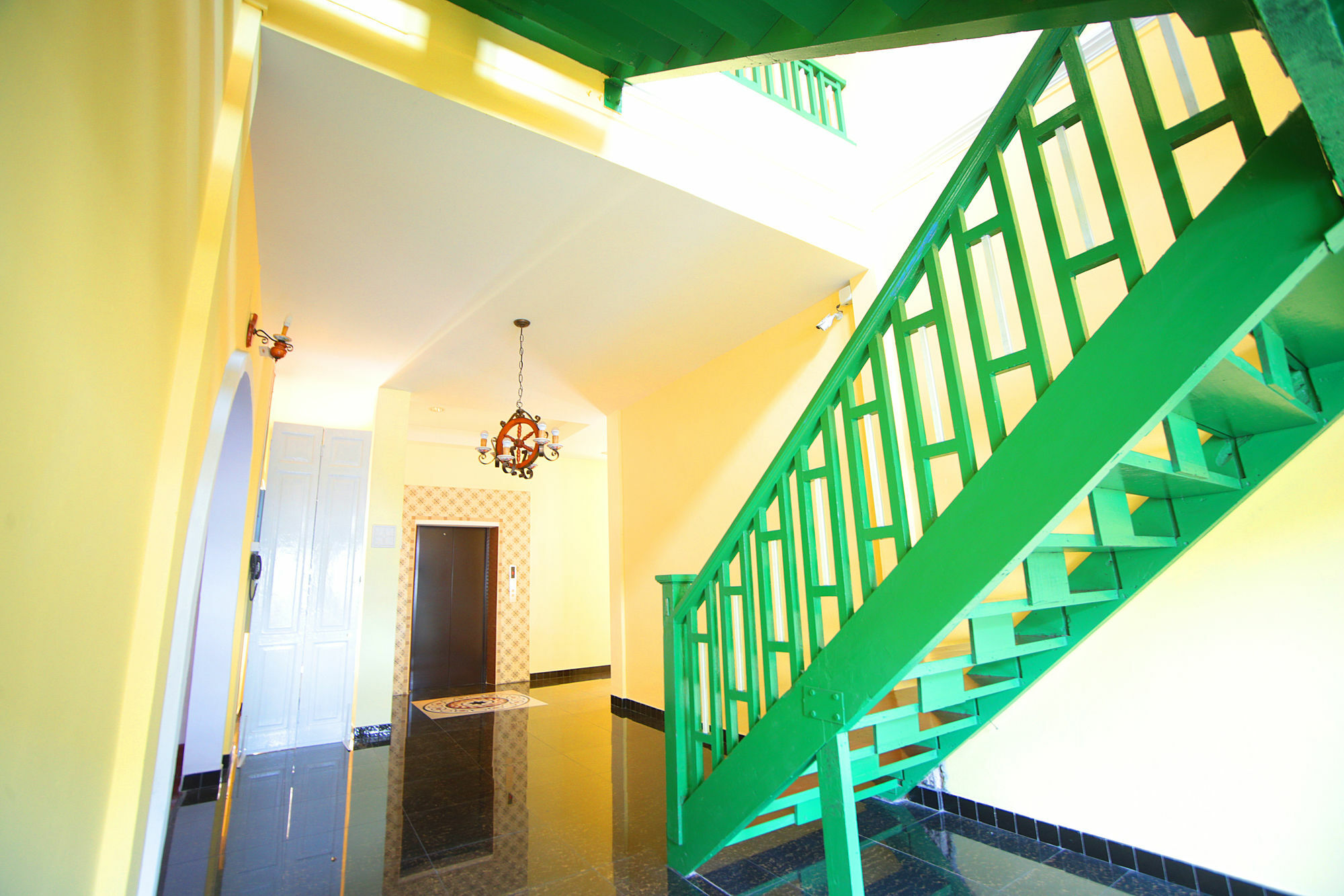 The Myth - Sud Sathorn Bed & Breakfast Bangkok Ngoại thất bức ảnh