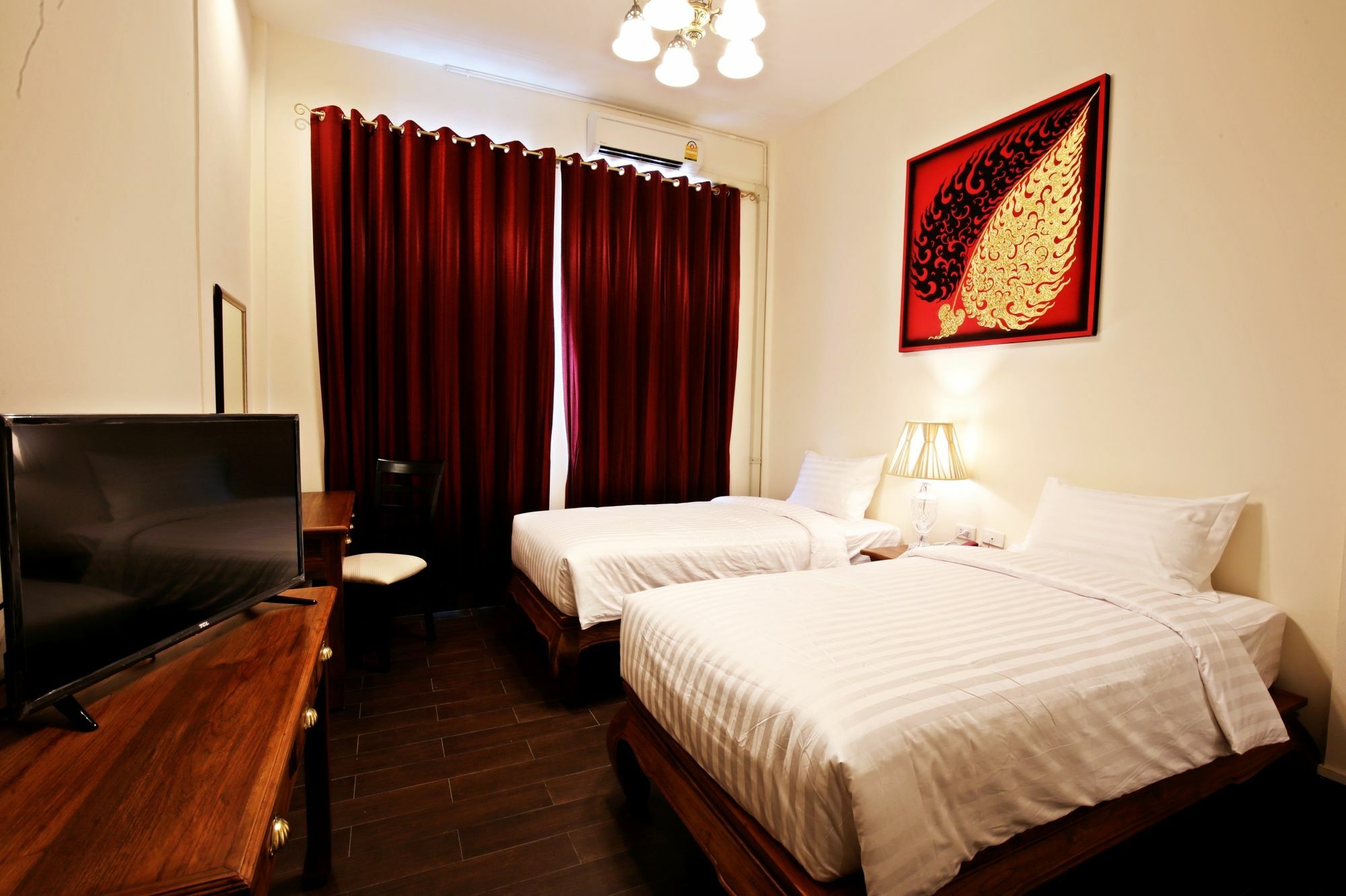 The Myth - Sud Sathorn Bed & Breakfast Bangkok Ngoại thất bức ảnh